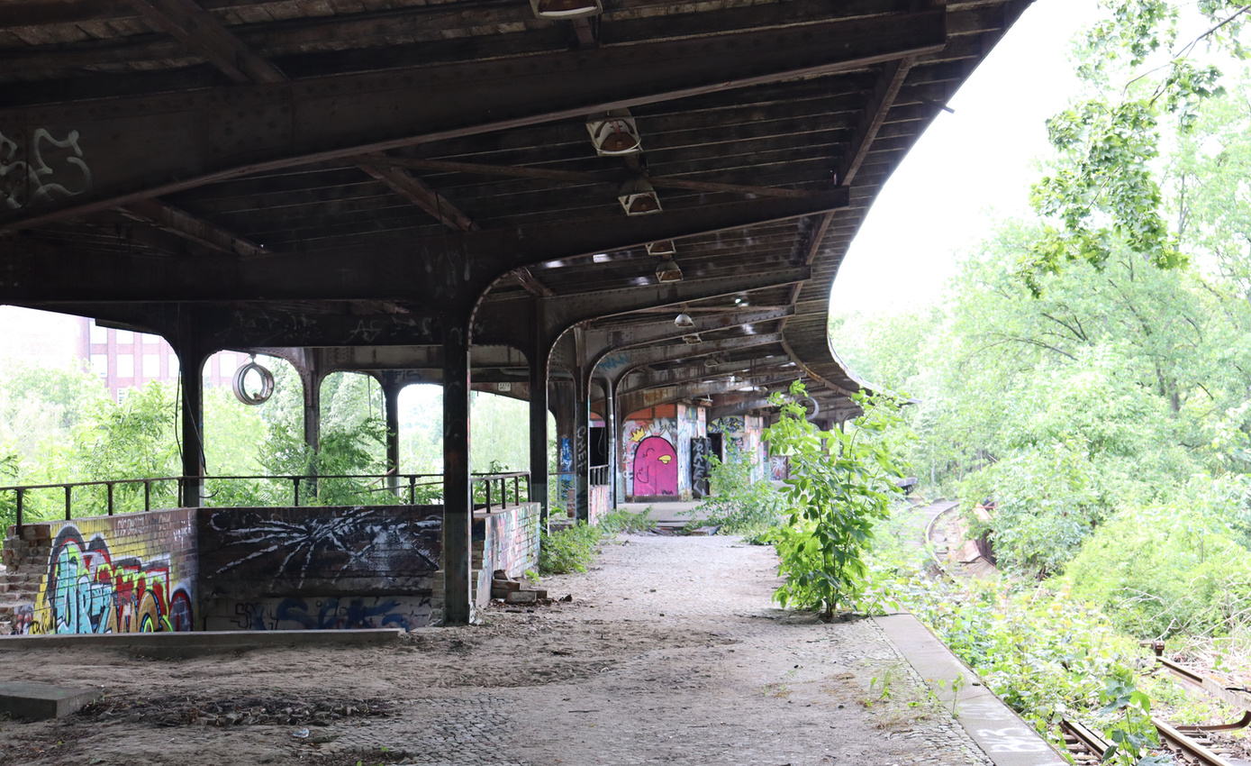 An abandoned Bahnhof from another time.