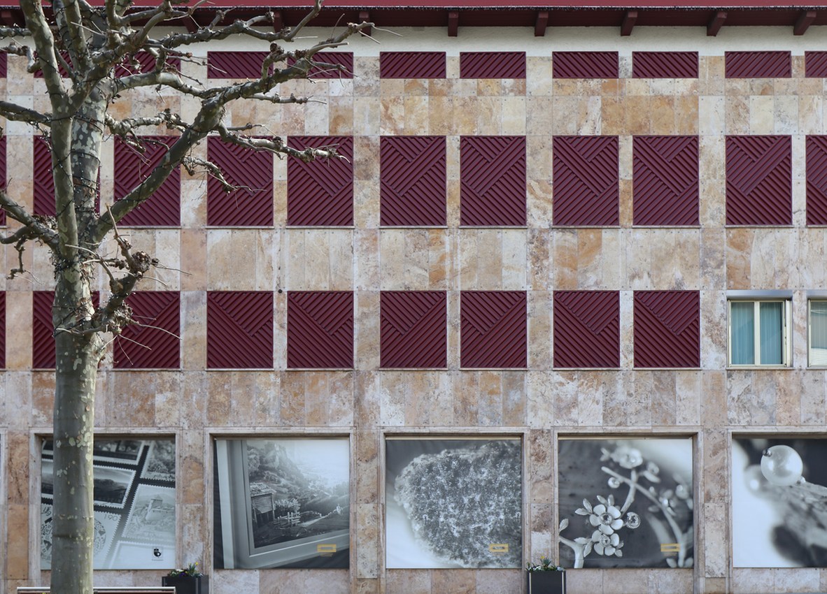 The facade of the Postmuseum